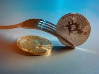 bitcoin con forchetta