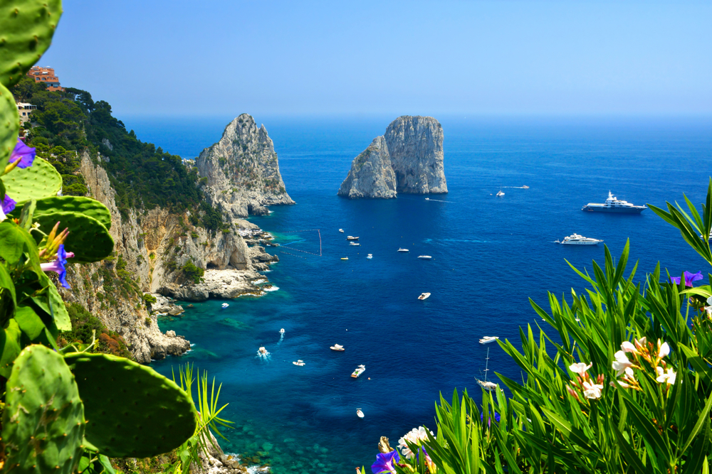 Comprare casa con vista panoramica sui Faraglioni di Capri
