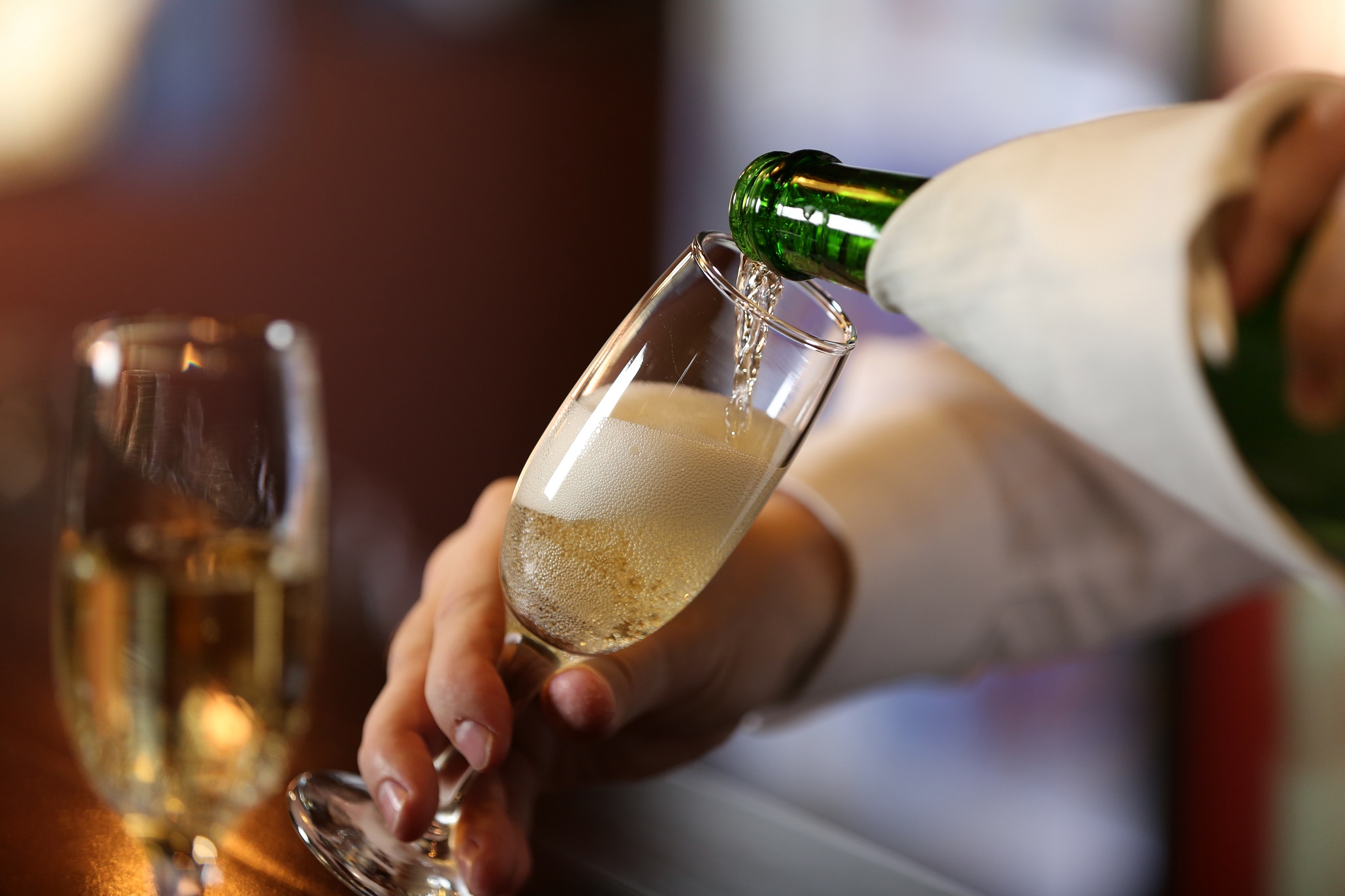 Spumante o Champagne: quali bollicine per le feste?