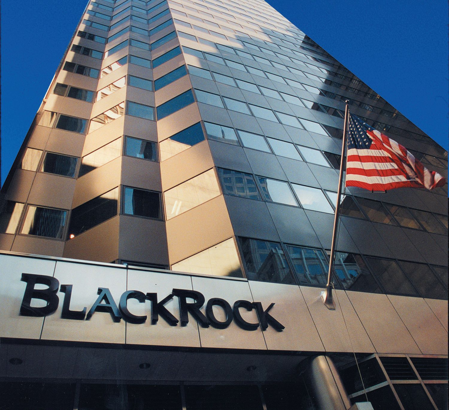 Blackrock tra le 100 eccellenze Forbes in finanza