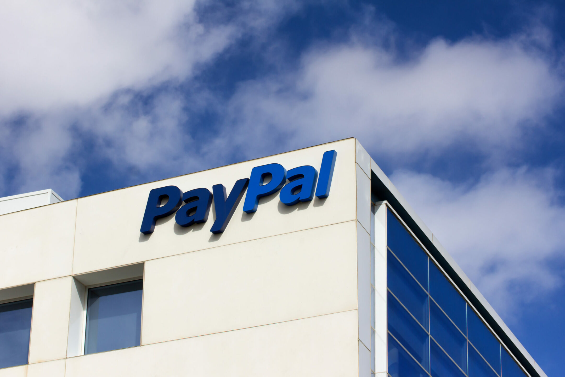 Paypal lancia la sua criptovaluta PayPal Usd