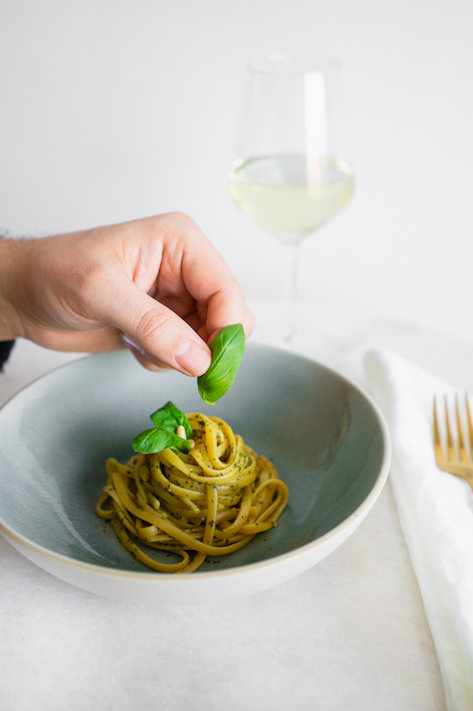 Dal tubetto di purea di carne al cibo liofilizzato, ecco cosa mangiano gli  astronauti