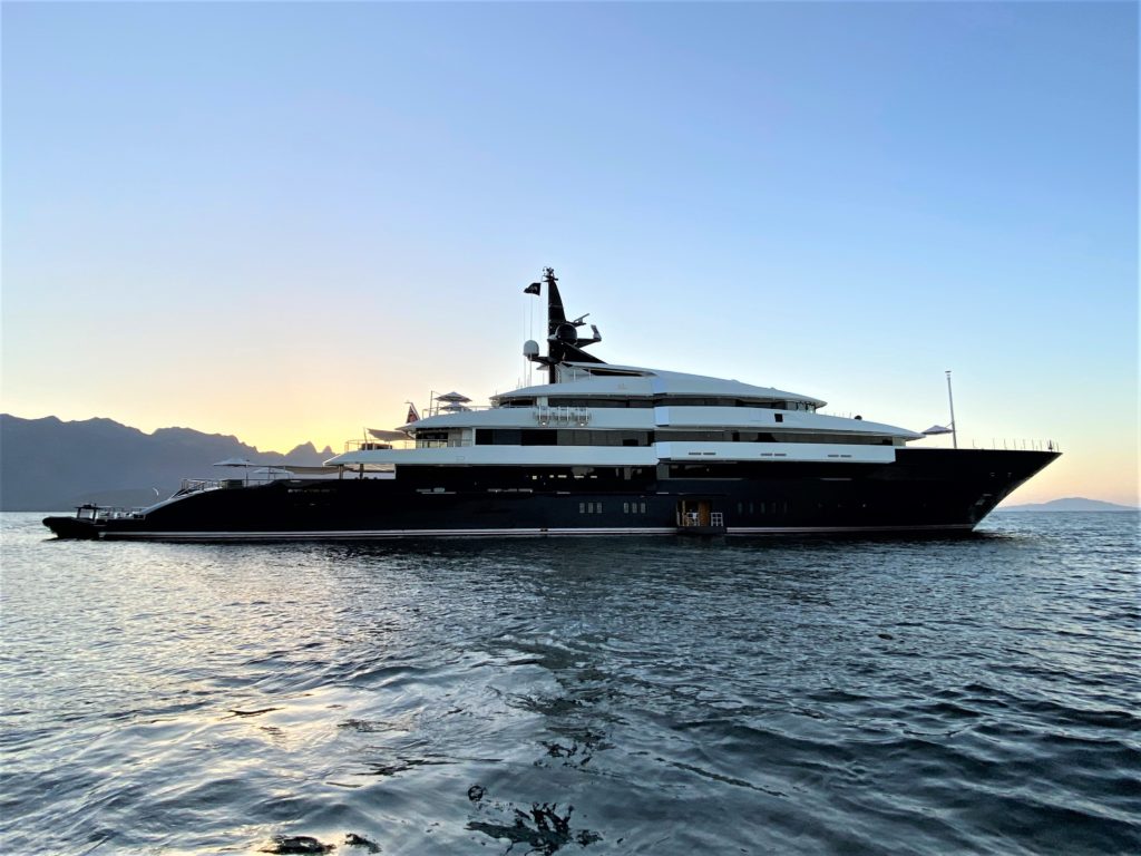 who owns seven seas yacht