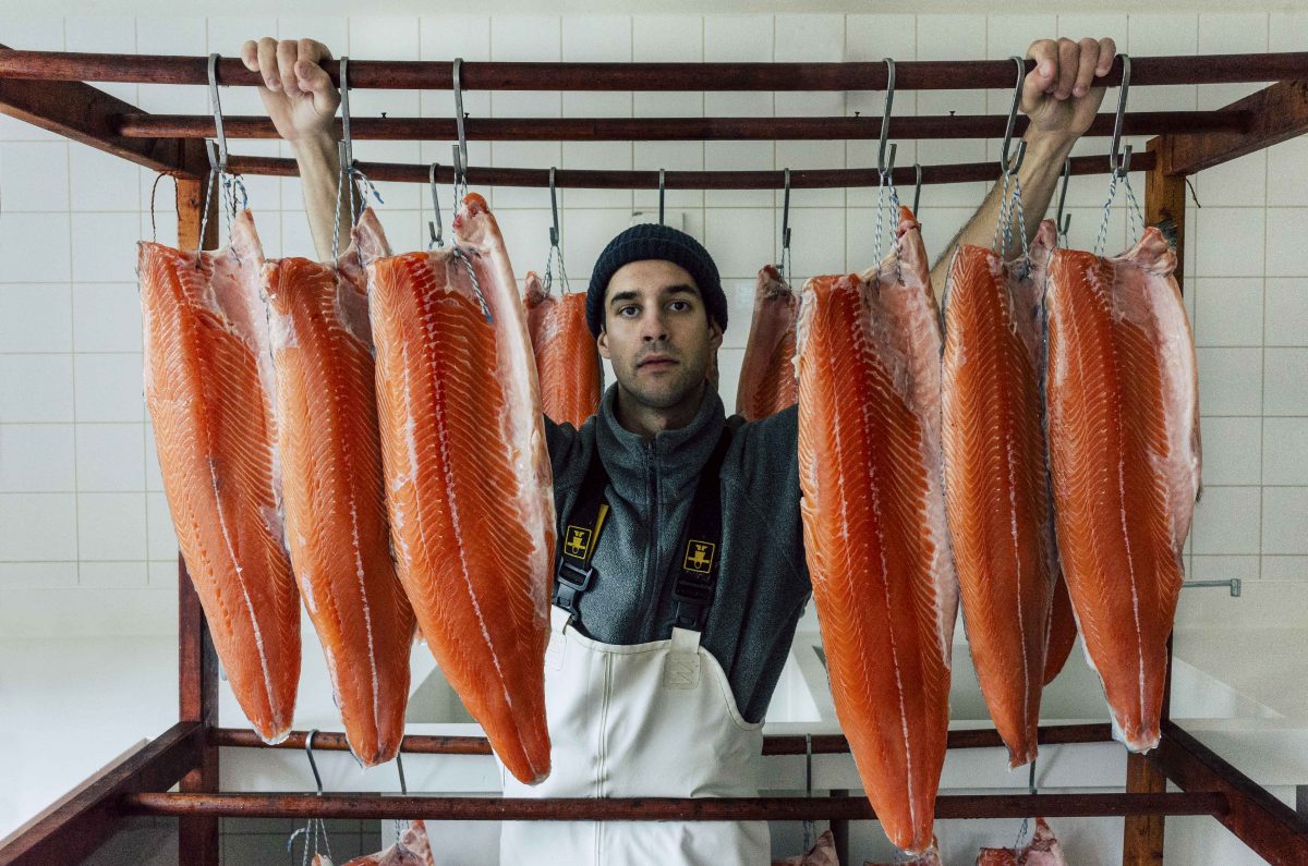 Da un sottoscala alle cucine stellate: così il salmone affumicato di tre under 30 sta conquistando Londra