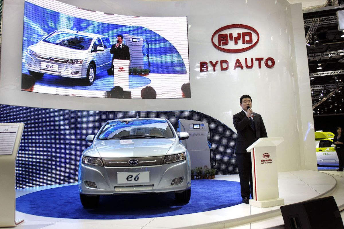 La compagnia cinese di veicoli elettrici sostenuta da Buffett ora vale più di Ford e Gm messe insieme