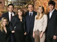 ritratto famiglia Berlusconi