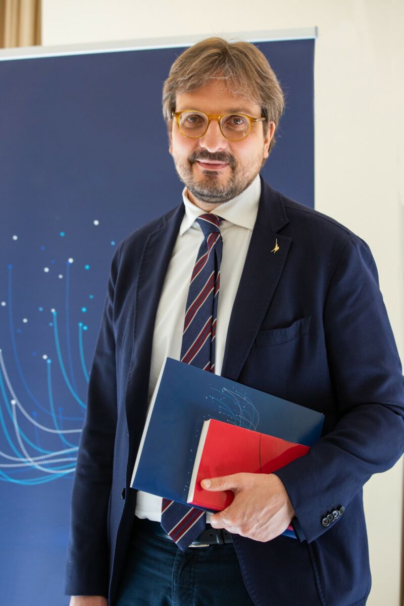 lombardia-guido-guidesi