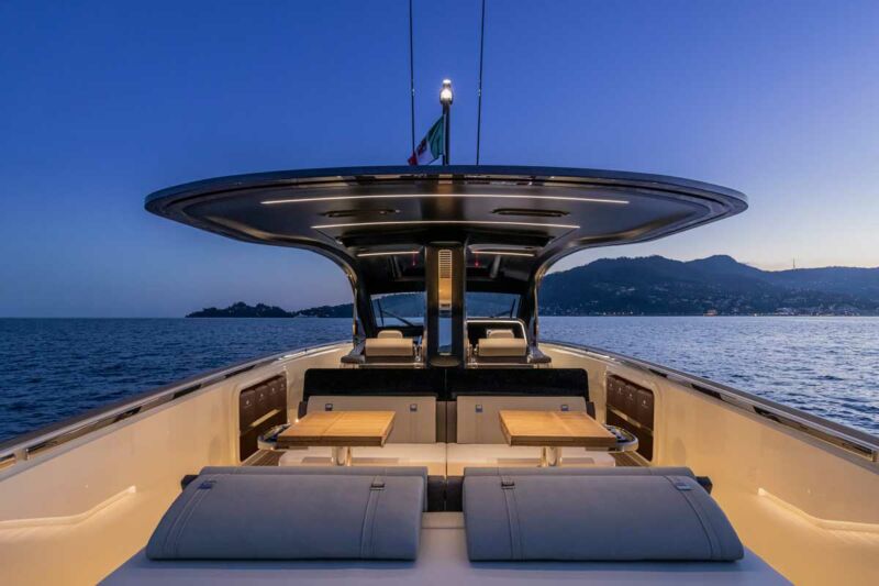 TT460-invictus-yacht-christian-grande-design