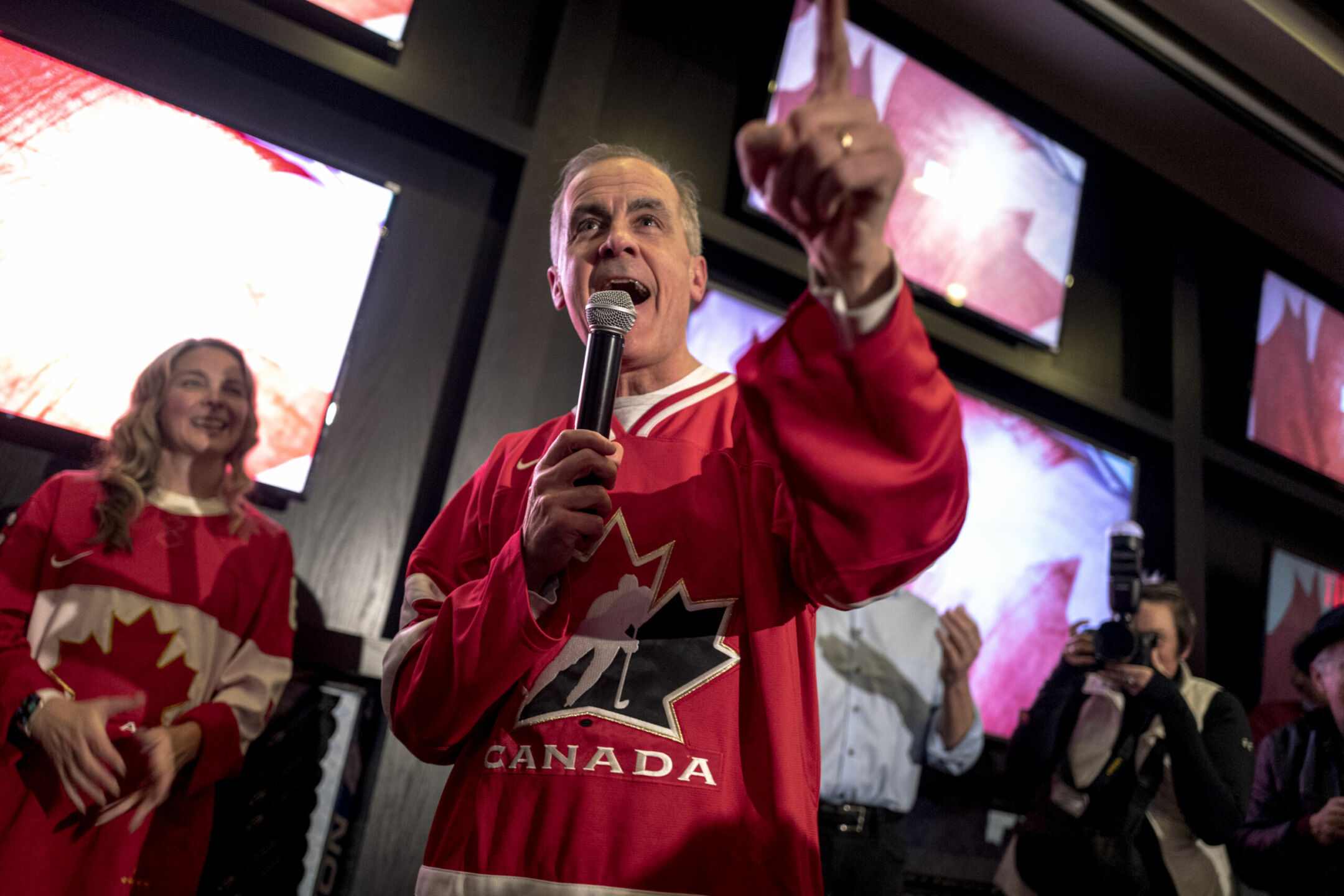 Chi è Mark Carney, il nuovo primo ministro canadese anti-trumpiano