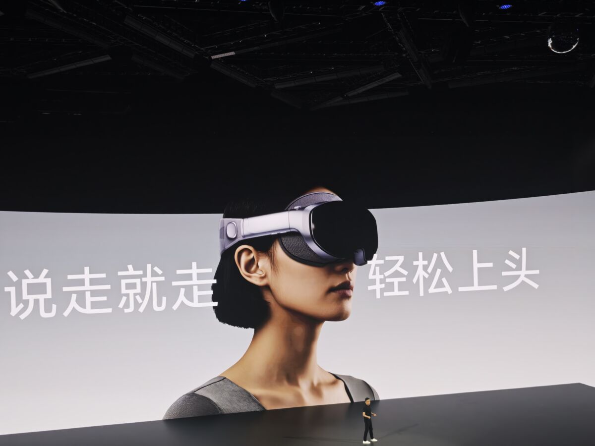 Leggero, intelligente, rivoluzionario: cos’è il visore Vivo Vision nato nel cuore della Silicon Valley cinese