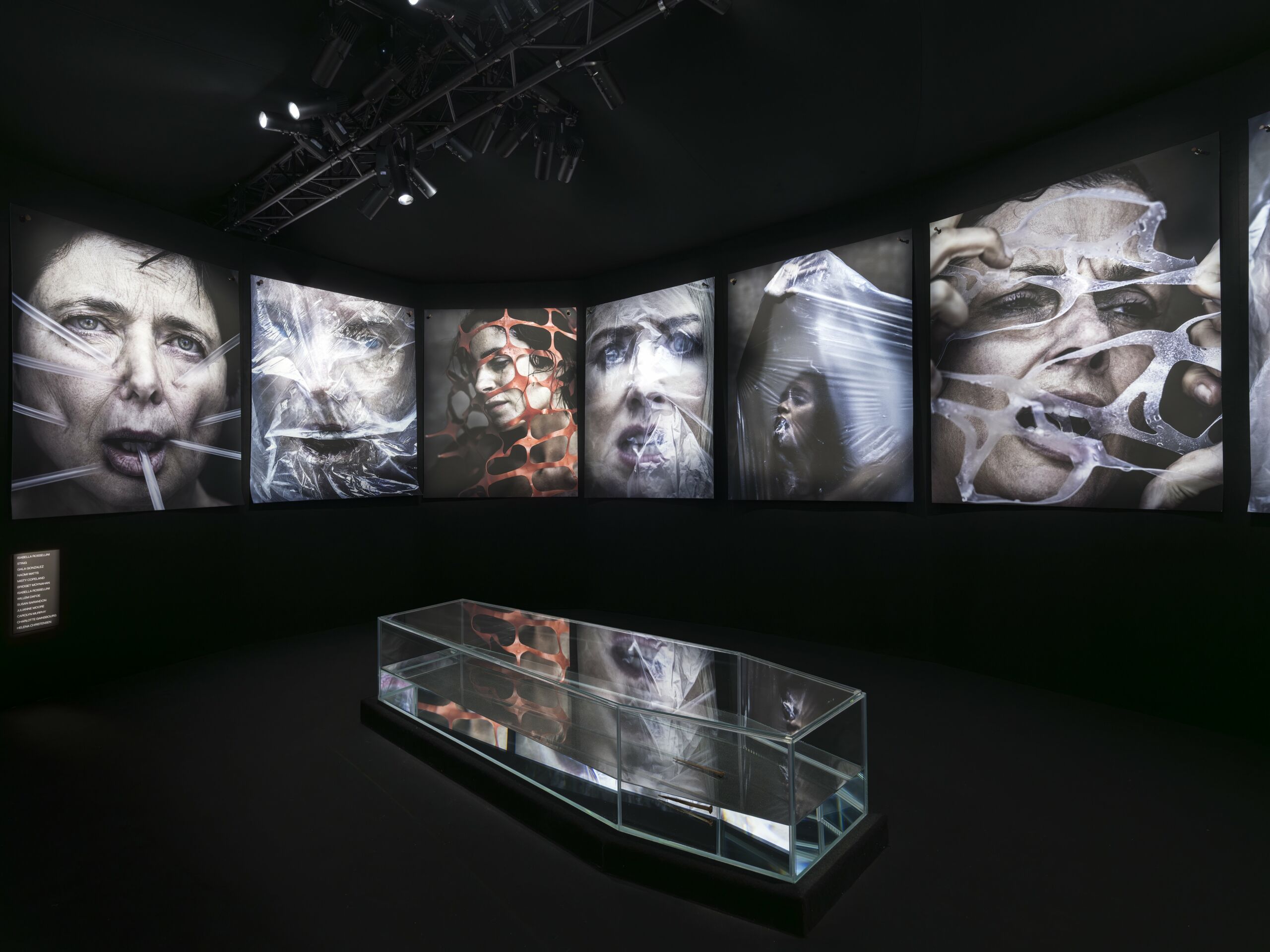 Sanlorenzo debutta a Venezia con Breathtaking: l’arte contro l’inquinamento marino