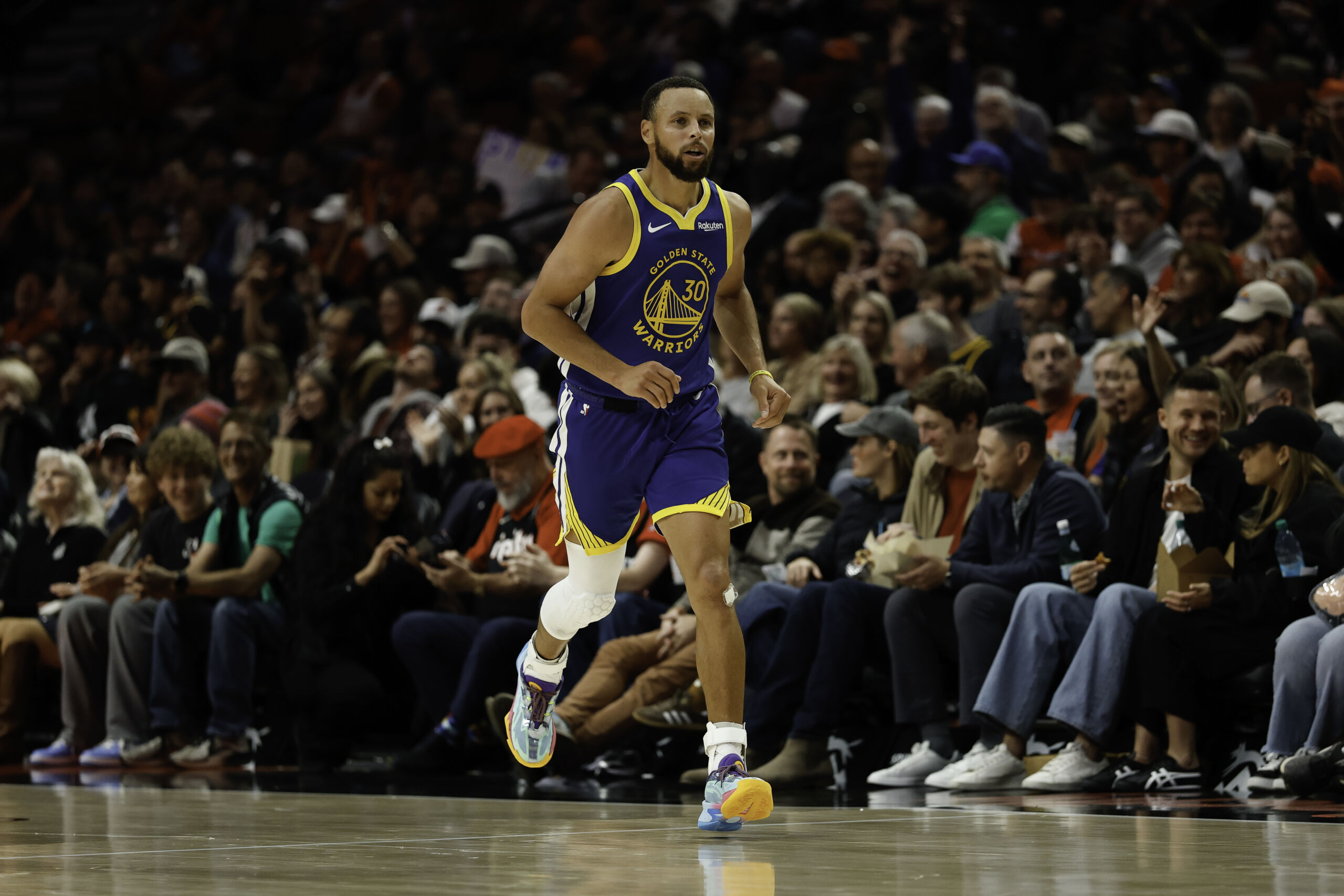 Stephen Curry è il più pagato dell'Nba: ecco la top ten