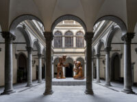 “KAWS: THE MESSAGE”, Palazzo Strozzi, Florence, 2025. Photo Ela Bialkowska, OKNO studio © KAWS