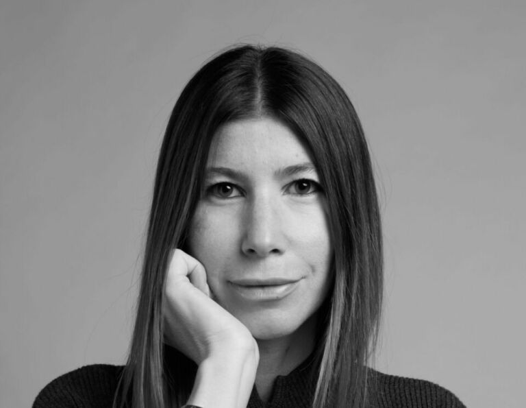 Elisa Cardoni, Absology