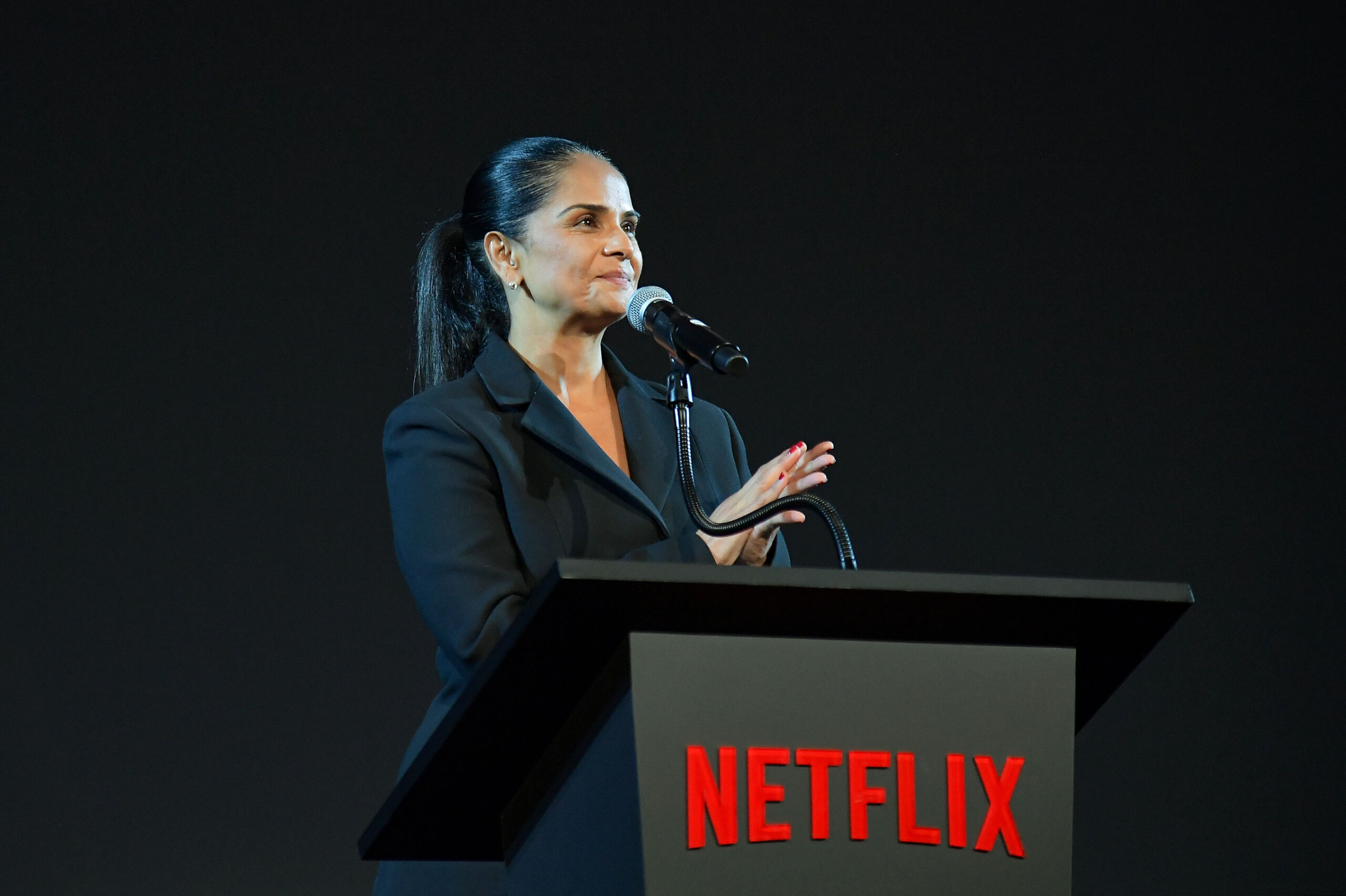 Chi è Bela Bajaria, la regina di Netflix che potrebbe diventare la donna più potente di Hollywood