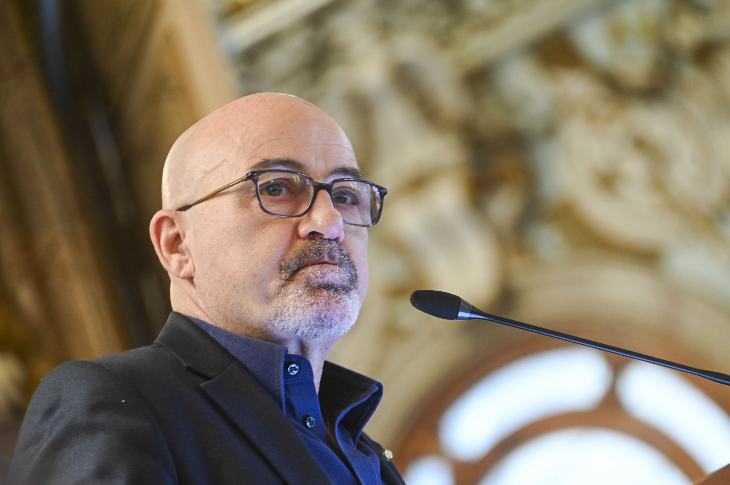 Leonardo chiude il 2025 con ricavi a 19,5 miliardi e debito in forte calo