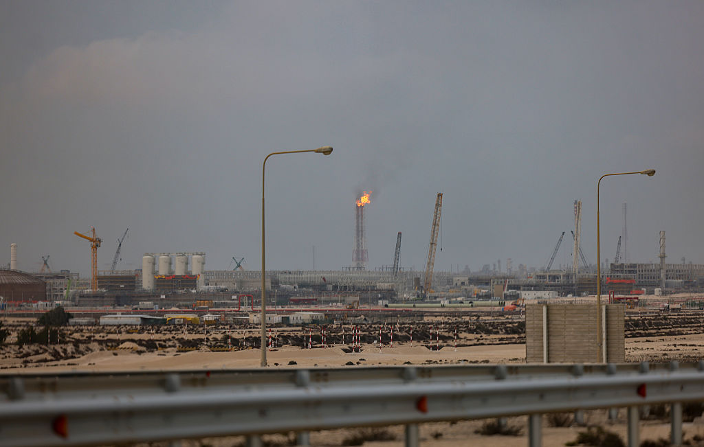 Qatar sotto attacco: perdite energetiche per 20 miliardi e allarme su una possibile “guerra folle”