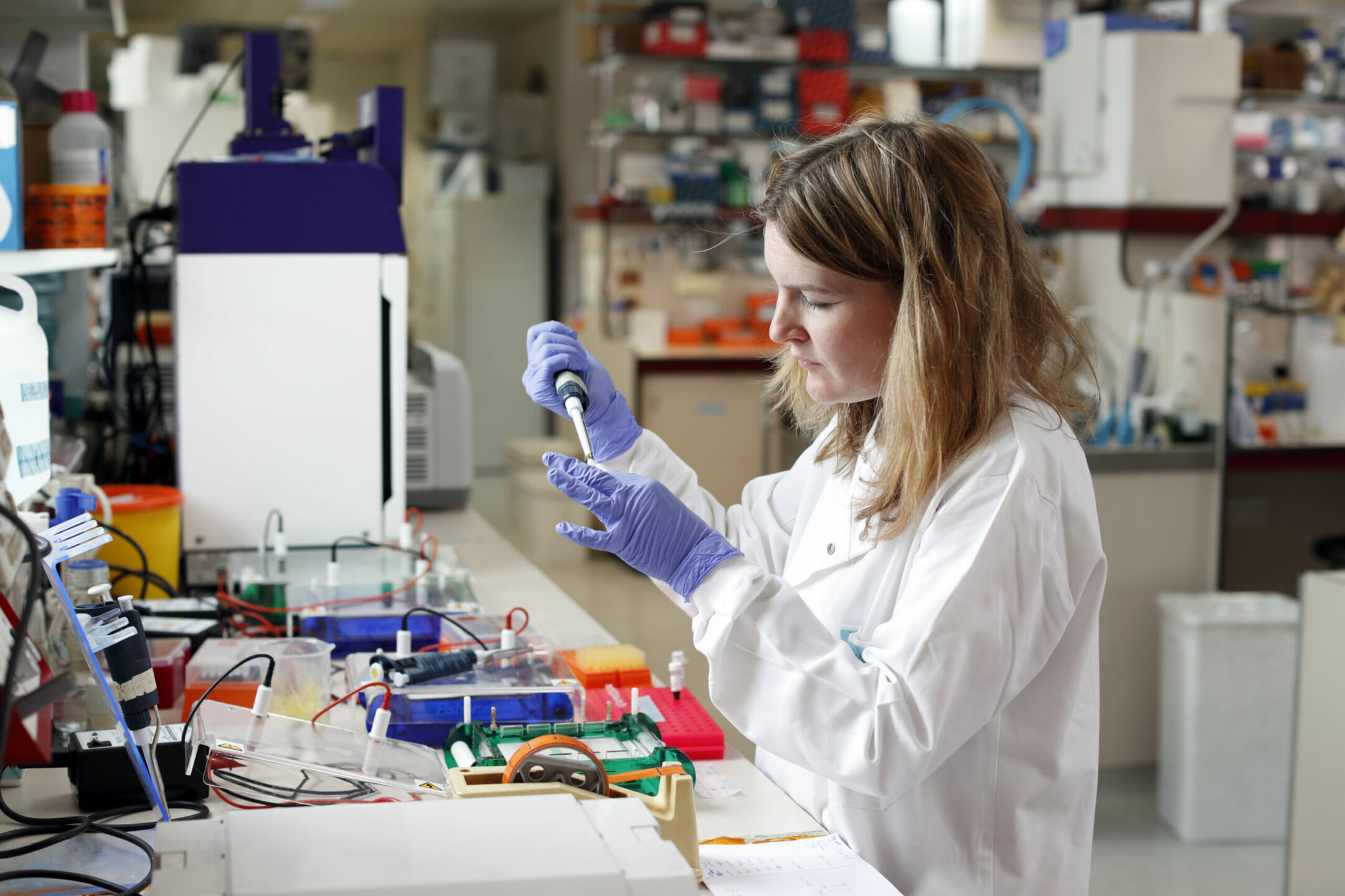 Bonus come gli uomini, ma promozioni più lente: perché il talento femminile è ignorato nel futuro dell’innovazione