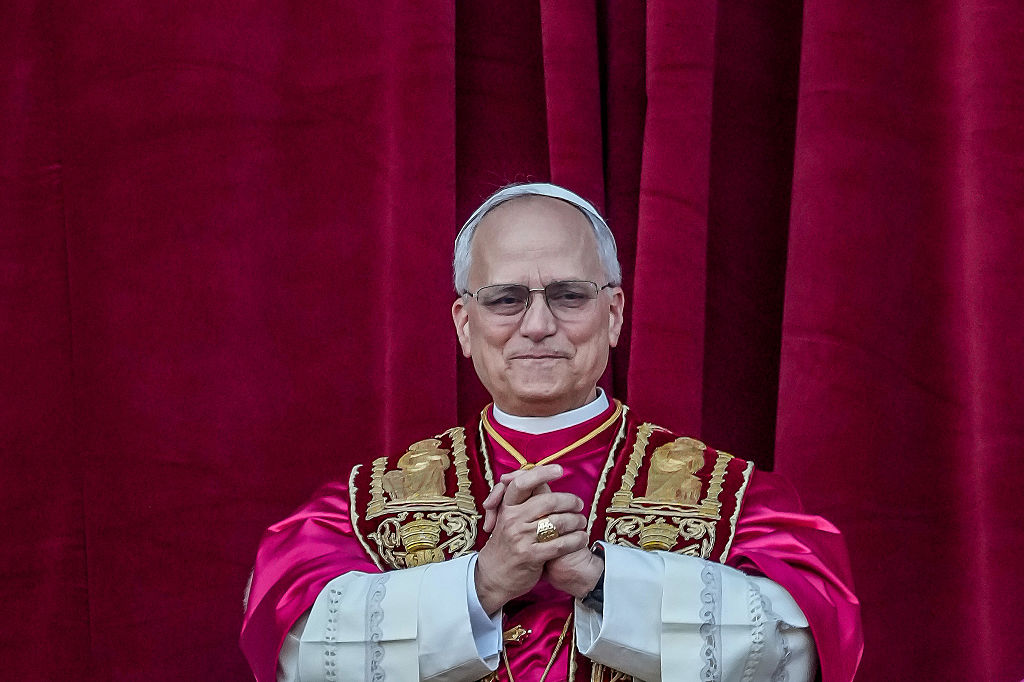Papa Leone XIV chiede la regolamentazione dell'IA e la tutela della dignità dei lavoratori