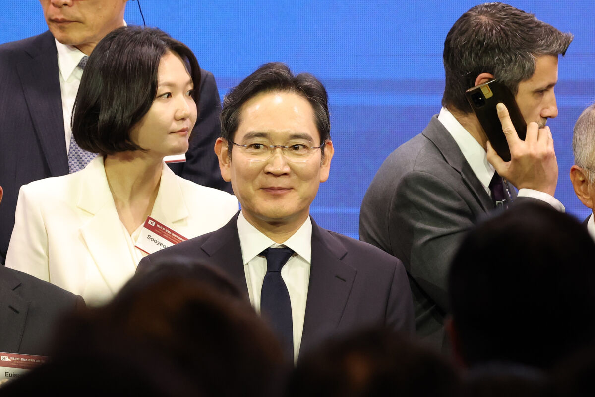 Le quattro persone più ricche della Corea del Sud appartengono alla stessa famiglia: sono i miliardari della Samsung