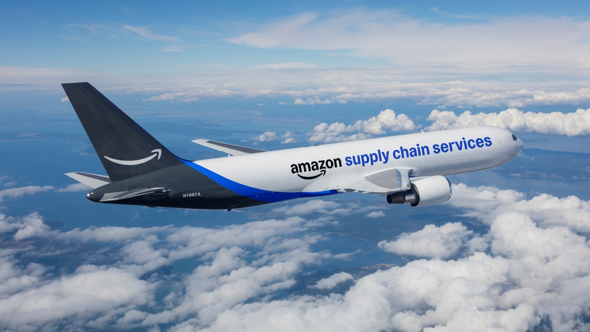 Amazon apre la sua logistica alle aziende e sfida i colossi delle spedizioni