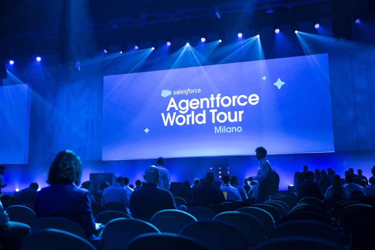 Agentforce World Tour 2026: Salesforce guida la trasformazione verso un modello di AI agentica