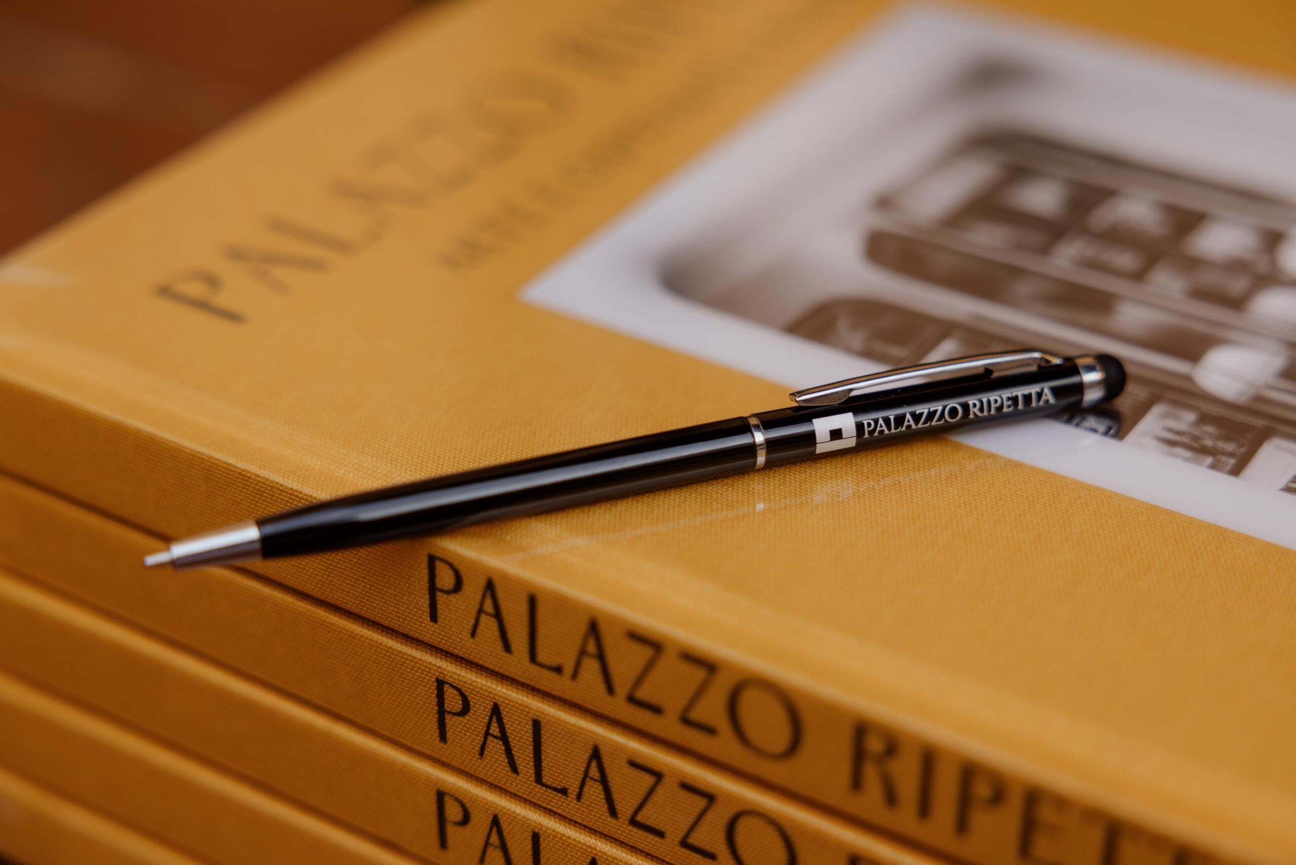 Un volume fotografico racconta la storia e l'arte di Palazzo Ripetta