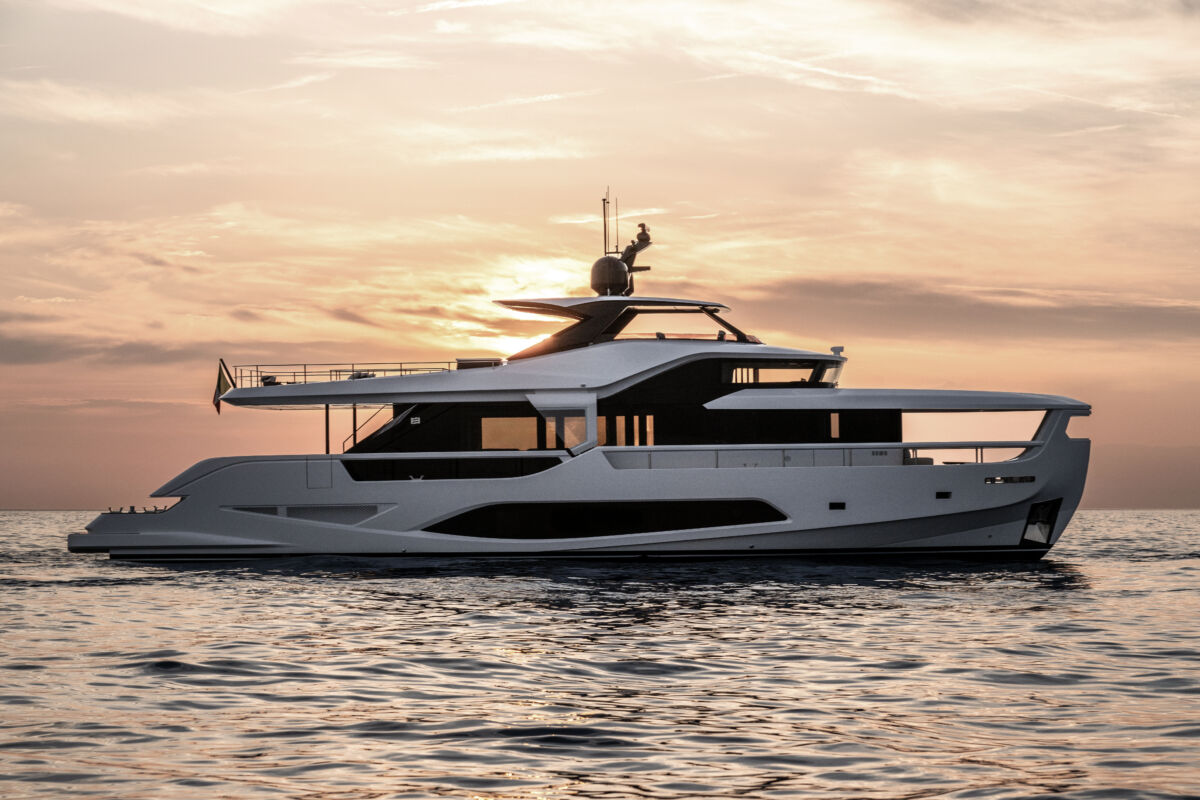 Ferretti Yachts Infynito 80: una nuova dimensione tra mare e design