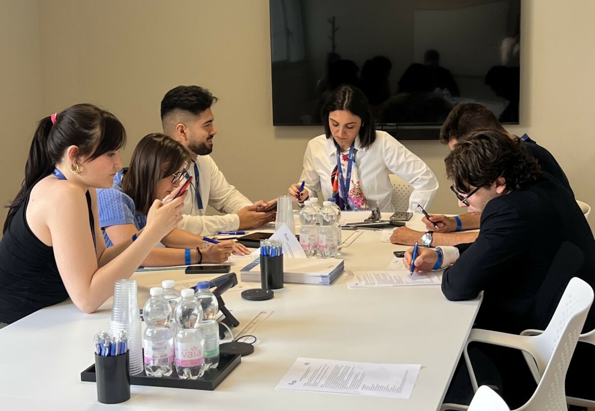 Ricerca, innovazione e persone: Aurora Biofarma apre le porte ai Next Leaders