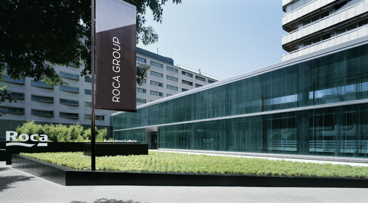 Roca Group torna all’utile con 43 milioni di euro e ricavi per 1,96 miliardi nel 2025