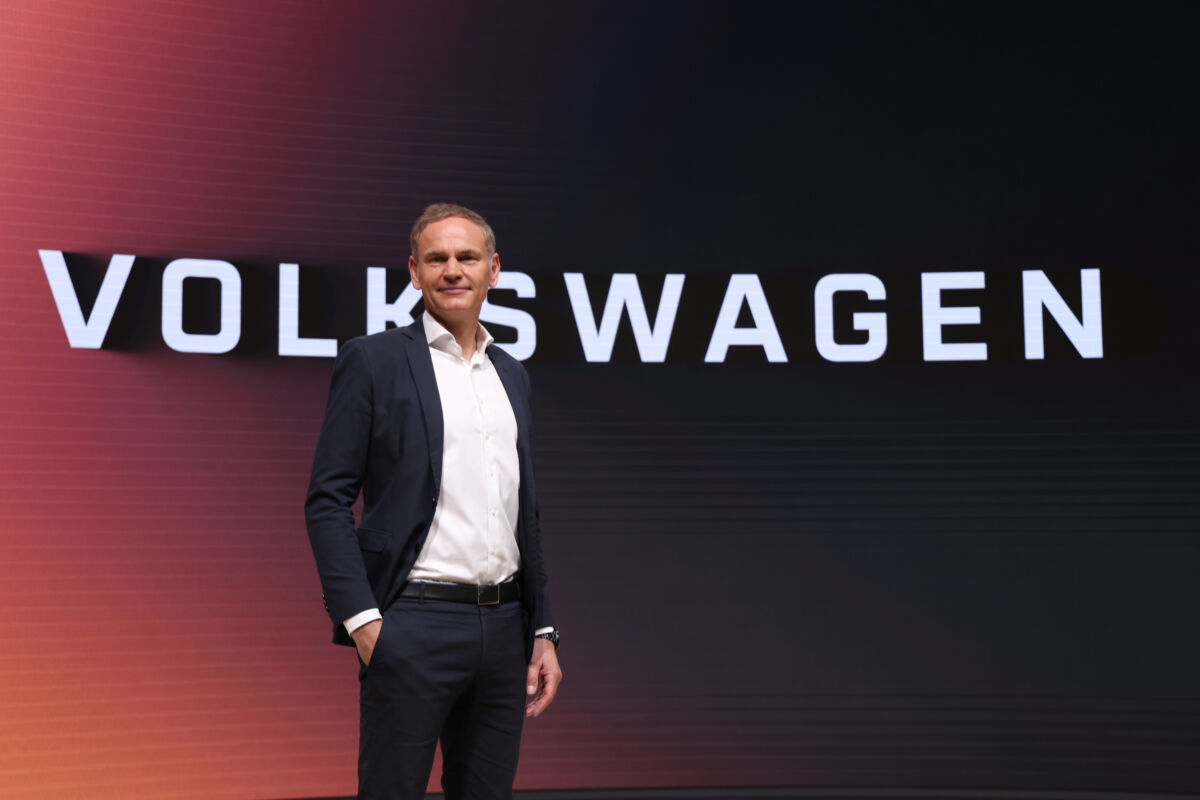 Volkswagen, il ceo Blume scopre le carte: a rischio 50mila posti di lavoro