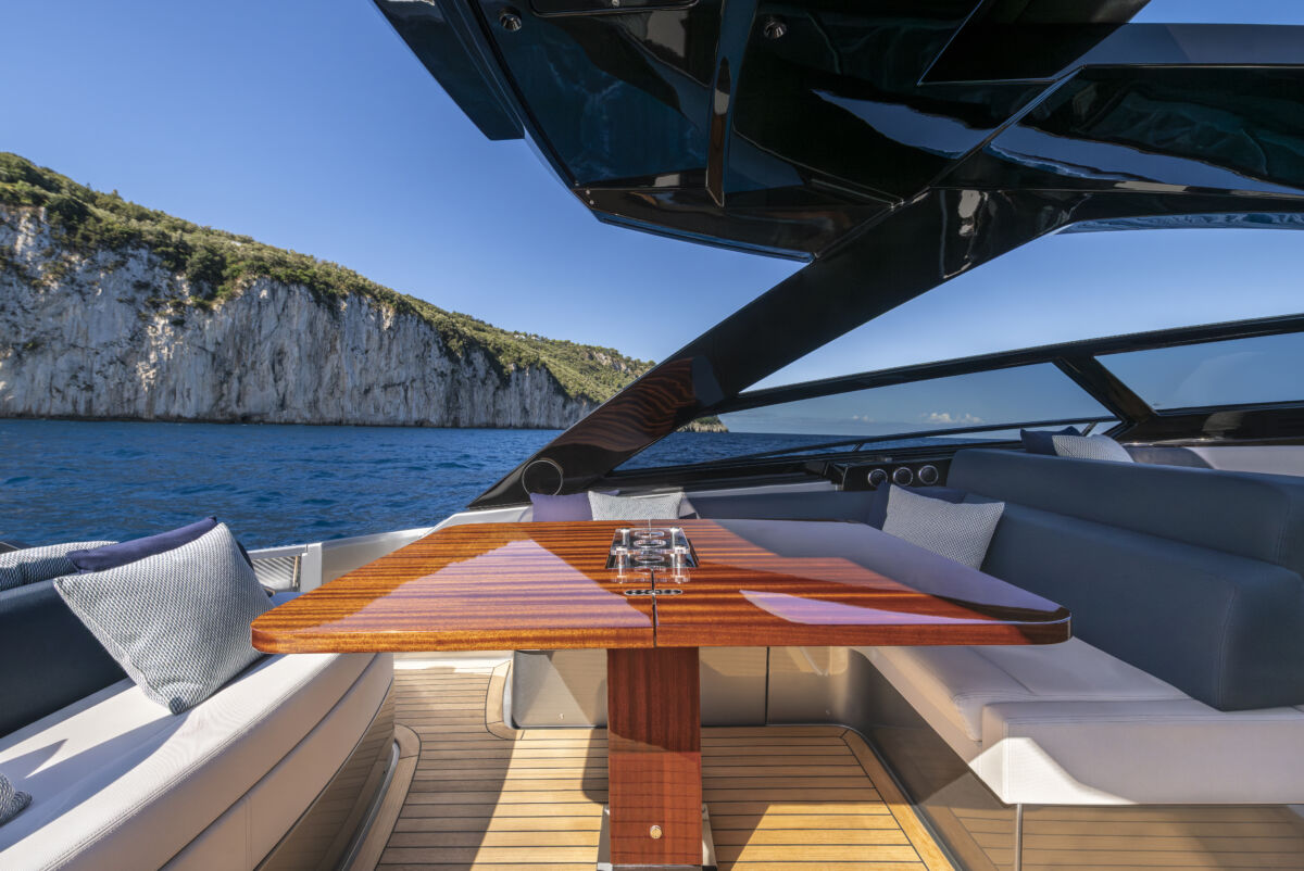 Riva 58’ Capri: il nuovo open che ridefinisce il lusso sportivo sul mare