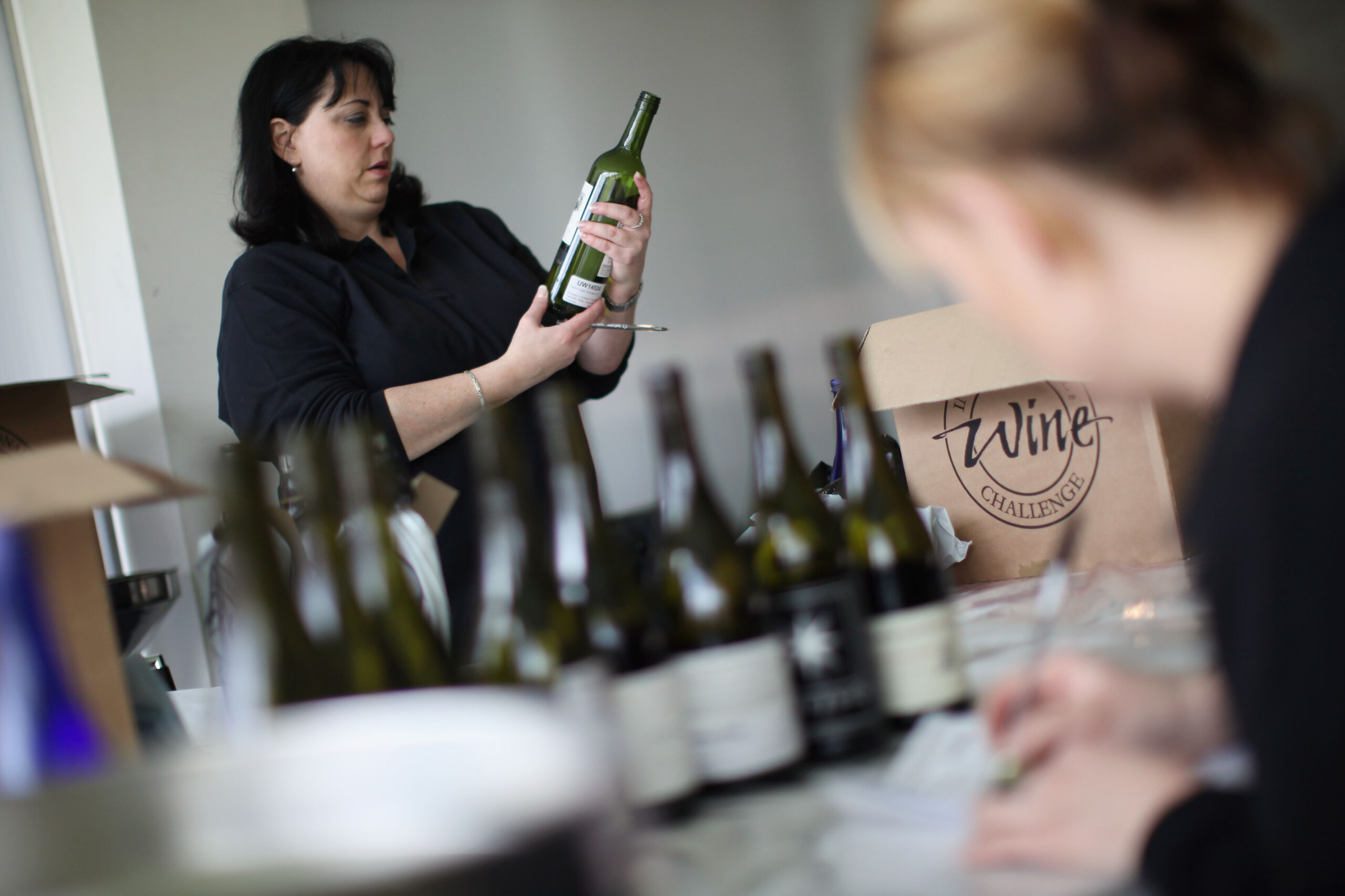 Il potere invisibile delle immagini: come il linguaggio visivo costruisce il valore del vino